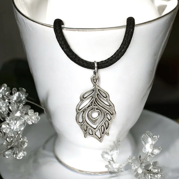 5 For $25💫Silver Peacock Feather Pendant Necklace - Picture 1 of 4